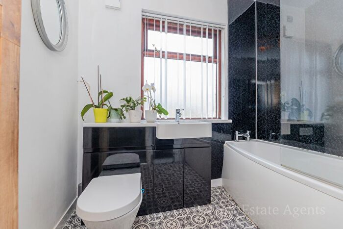 3 Bedroom End Terrace House For Sale In Seymour Avenue, Great Yarmouth, NR30