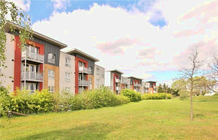 2 Bedroom Flat To Rent In Langhorn Drive, Twickenham, TW2