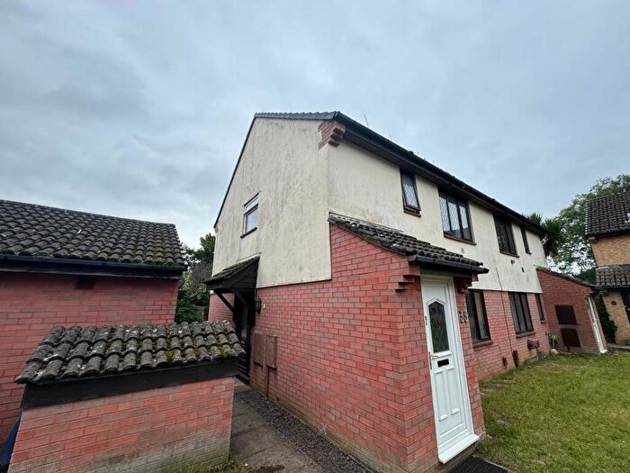 1 Bedroom Flat To Rent In Cucklington Gardens, Bournemouth, BH9