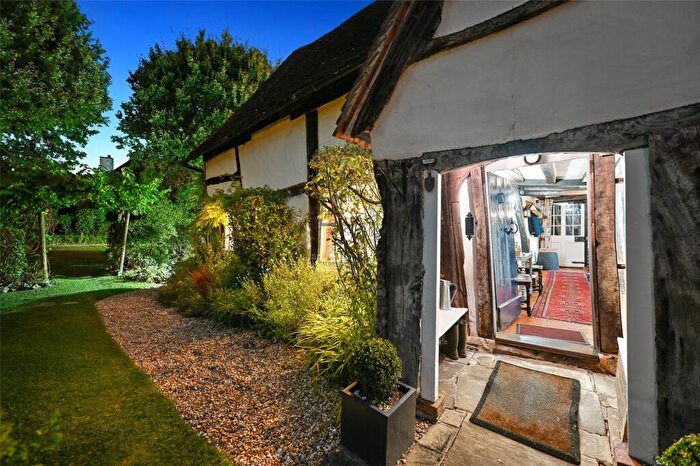 3 Bedroom Detached House For Sale In Moss Lane, Pinner, HA5