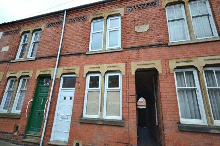 2 Bedroom Terraced House To Rent In Cradock Road, Leicester, LE2
