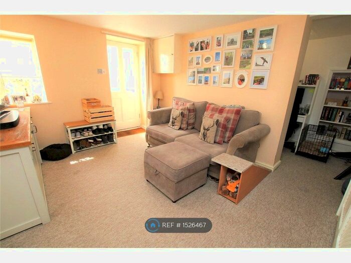1 Bedroom Flat To Rent In Coley Hill, Reading, RG1
