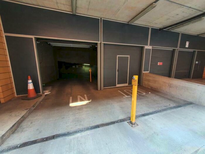 Garage / Parking To Rent In Car Park Space :: Ancoats, M4