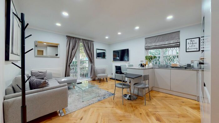 2 Bedroom Flat To Rent In Bishop's Court, London, W2