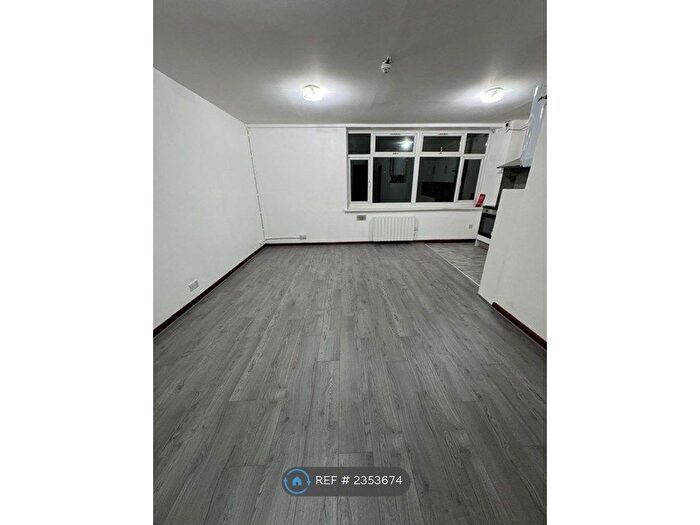 Studio To Rent In Edmonton Hostel, London, N9