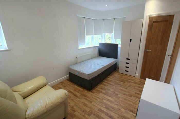 1 Bedroom Property To Rent In Court Road, London, SE9