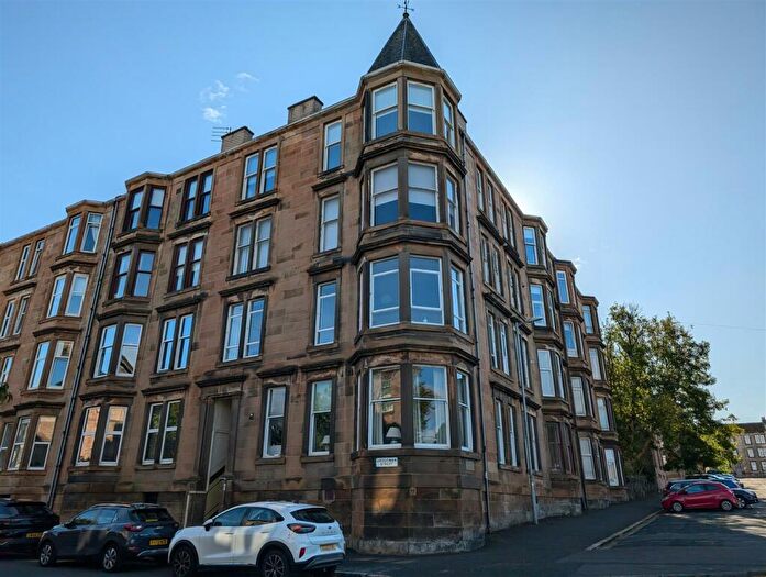 2 Bedroom Flat To Rent In Ardgowan Street, Greenock, PA16