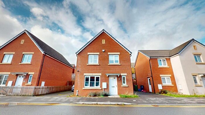 4 Bedroom Detached House For Sale In Heol Bennett, St Mellons, Cardiff, CF3