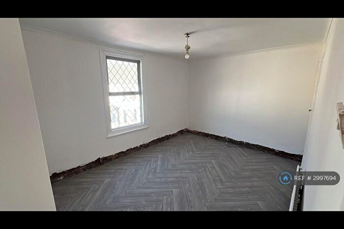 2 Bedroom Terraced House To Rent In Fox St, Gillingham, ME7