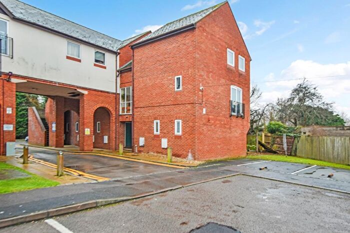 1 Bedroom Flat For Sale In Westholm Court, Bicester, OX26