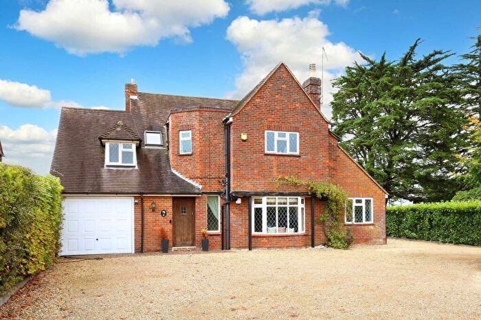 4 Bedroom Detached House For Sale In Wilton Road, Beaconsfield, Buckinghamshire, HP9