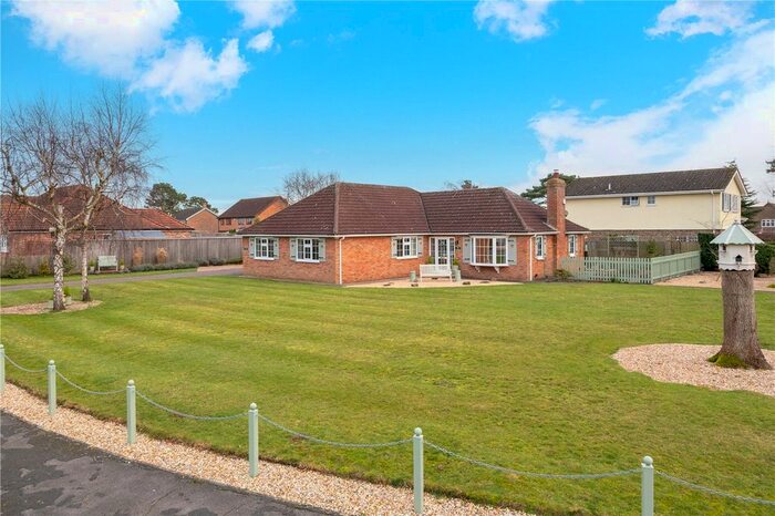 3 Bedroom Bungalow For Sale In Tower Drive, Woodhall Spa, Lincolnshire, LN10