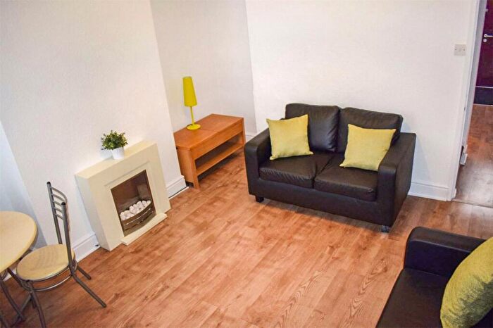 2 Bedroom House To Rent In Camborne Street, Rusholme, M14