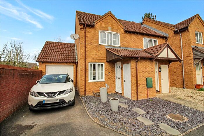 2 Bedroom End Terrace House For Sale In Stenbury Close, Ash Brake, Swindon, SN25