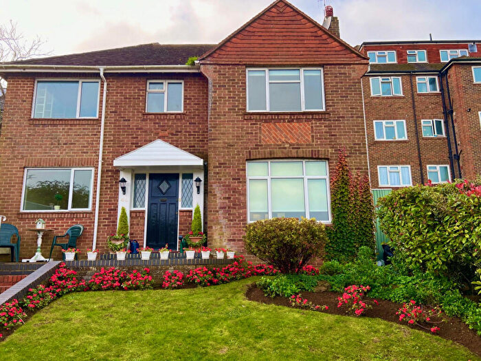 5 Bedroom Detached House To Rent In Goldstone Way, Hove, BN3