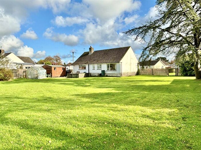 2 Bedroom Detached Bungalow For Sale In Old Pound Close, Lytchett Matravers, BH16