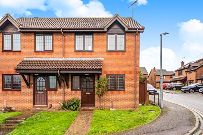 2 Bedroom Semi-Detached House To Rent In Park Leys, Harlington, LU5