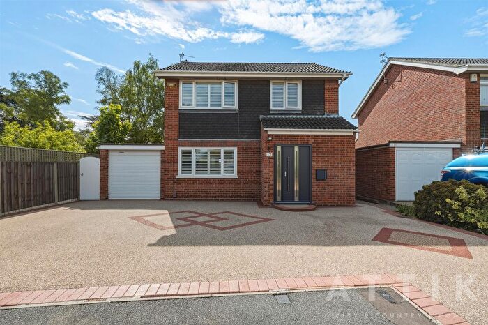 3 Bedroom Detached House For Sale In Ferndale Close, Hellesdon, Norwich, NR6