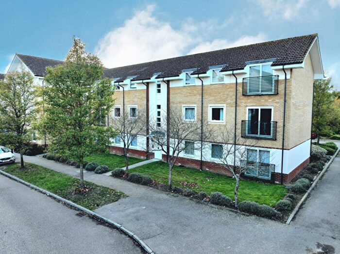 1 Bedroom Flat For Sale In Eddington Crescent, Welwyn Garden City, AL7