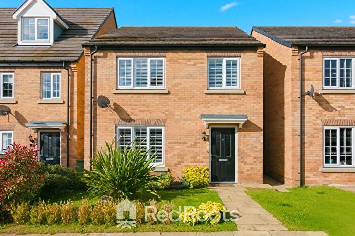 4 Bedroom Detached House For Sale In Warren Court, Featherstone, WF7