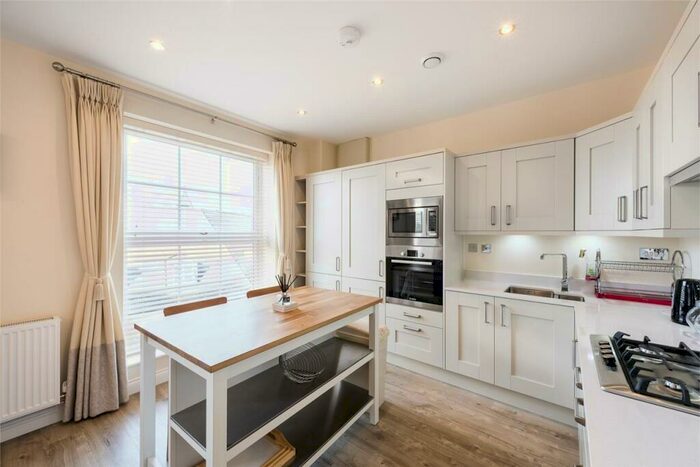 2 Bedroom Apartment To Rent In The Leasowes, Main Street, Solihull, B90
