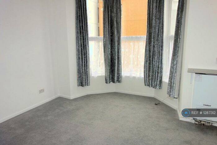 1 Bedroom Flat To Rent In Alexandra Rd, Plymouth, PL4