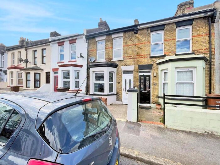 2 Bedroom Terraced House To Rent In Milton Road, Gillingham, ME7