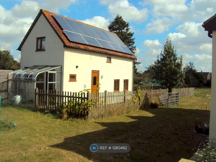 2 Bedroom Detached House To Rent In High Road, Harleston IP20