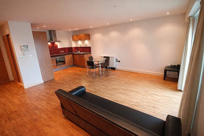 2 Bedroom Flat To Rent In Bluecoat House, North Sherwood Street, Nottingham, NG1