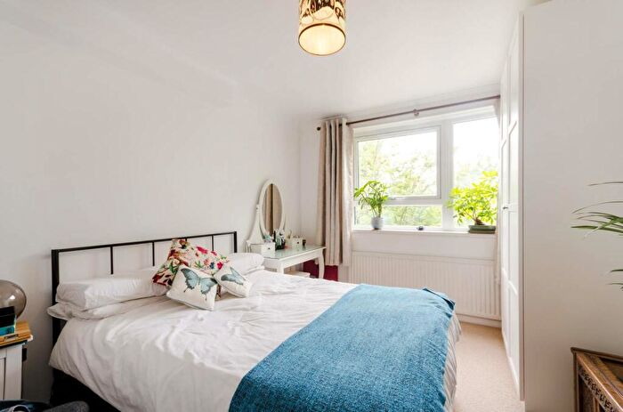 1 Bedroom Flat To Rent In Woodland Road, Gipsy Hill, London, SE19