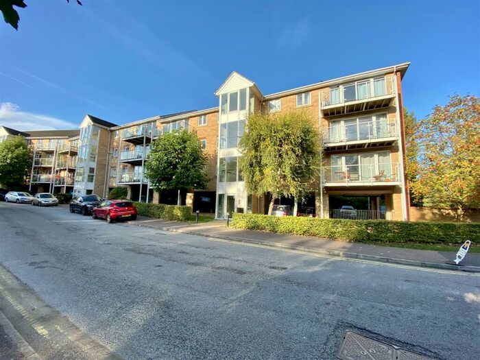 2 Bedroom Apartment To Rent In Foxglove Way., LU3