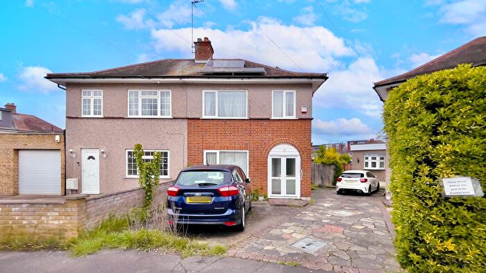 3 Bedroom Semi-Detached House For Sale In Dorset Close, Hayes, UB4