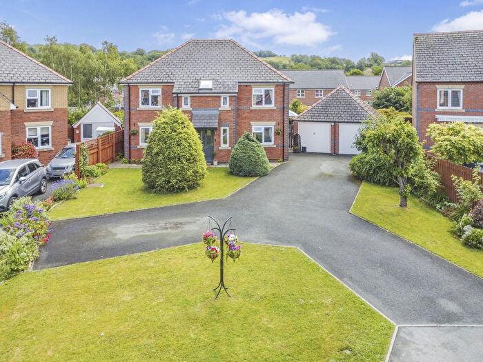 4 Bedroom Detached House For Sale In Dol Y Felin, Abermule, Montgomery, Powys, SY15