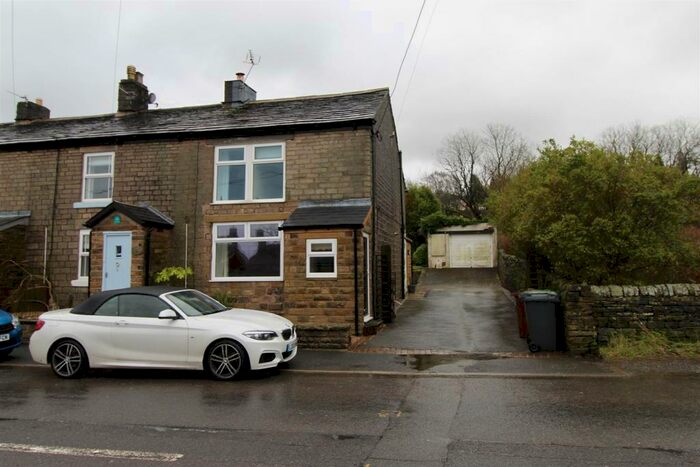 3 Bedroom End Of Terrace House To Rent In Glossop Road, Charlesworth, Glossop, SK13