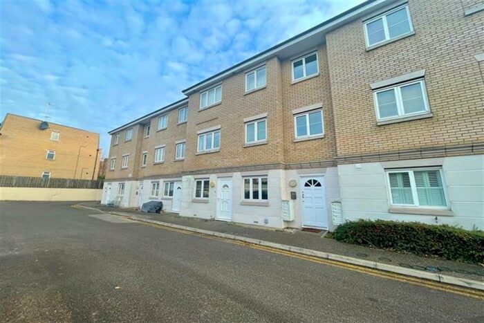 1 Bedroom Maisonette To Rent In Station Approach, Braintree, CM7
