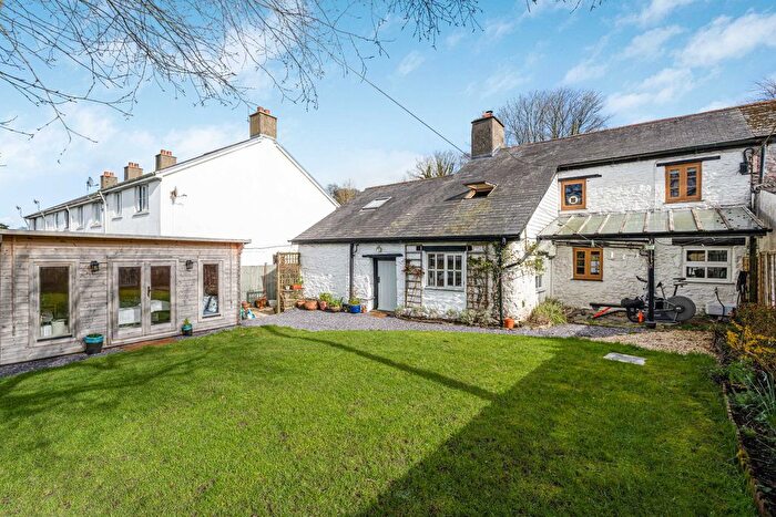 3 Bedroom End Terrace House For Sale In Lower Dean, Buckfastleigh, TQ11