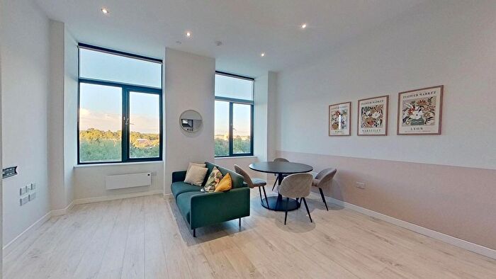 2 Bedroom Flat To Rent In Goodman Street, Leeds, LS10