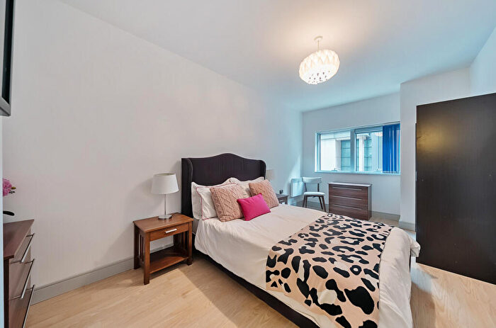 2 Bedroom Apartment For Sale In Watson Street, Manchester, Greater Manchester, M3