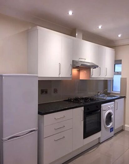 Studio To Rent In Weald Rise, Harrow, Greater London, HA3
