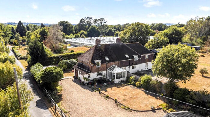 3 Bedroom Semi-Detached House For Sale In Marringdean Road, Billingshurst, RH14