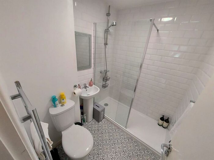 2 Bedroom Apartment To Rent In Castle Court, Lancaster, LA1