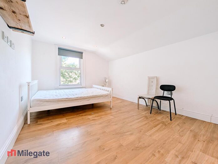 Studio To Rent In Filey Avenue, Hackney, N16