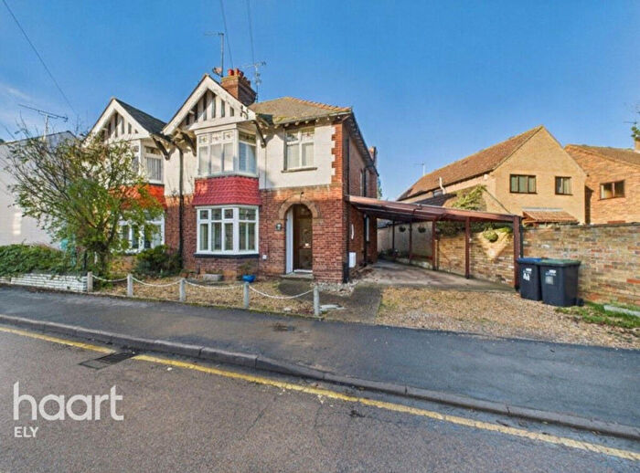 3 Bedroom Semi Detached House For Sale In Prickwillow Road, Ely, CB7