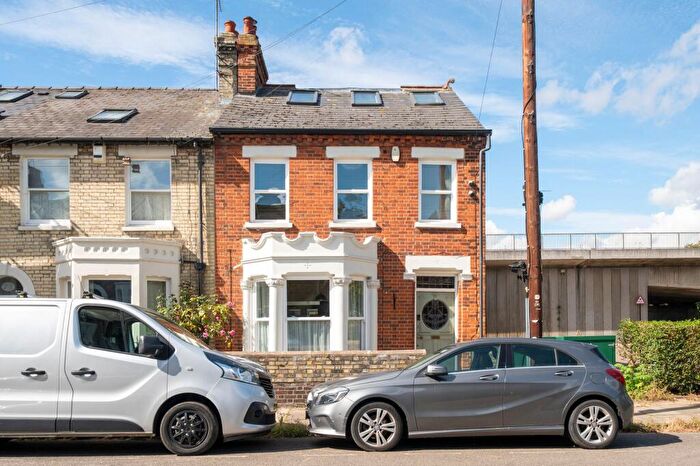 4 Bedroom End Of Terrace House For Sale In Abbey Road, Cambridge, CB5