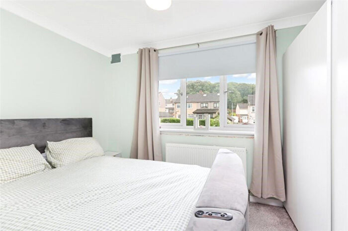 2 Bedroom Semi-Detached Villa For Sale In Birkhall Avenue, Inchinnan, PA4