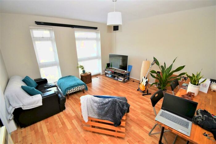 2 Bedroom Apartment To Rent In Elderberry Close, Stopsley, LU2