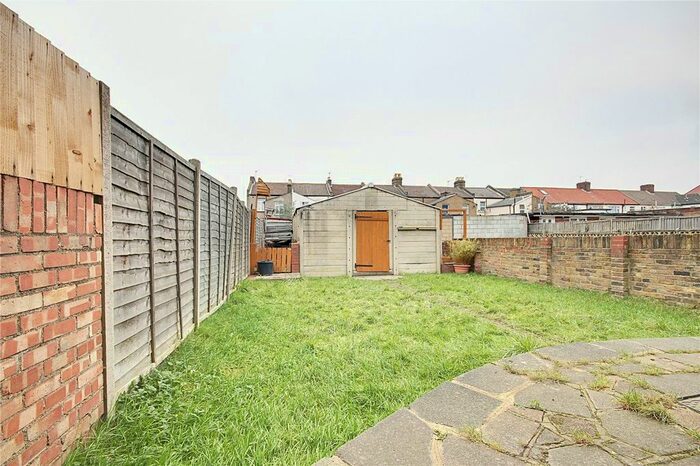 3 Bedroom Terraced House To Rent In Cedar Avenue, Enfield EN3