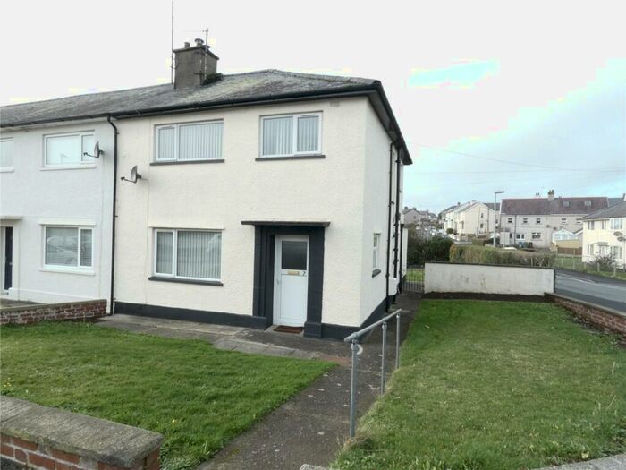 3 Bedroom End Of Terrace House To Rent In Cae Mur, Caernarfon, Gwynedd, LL55