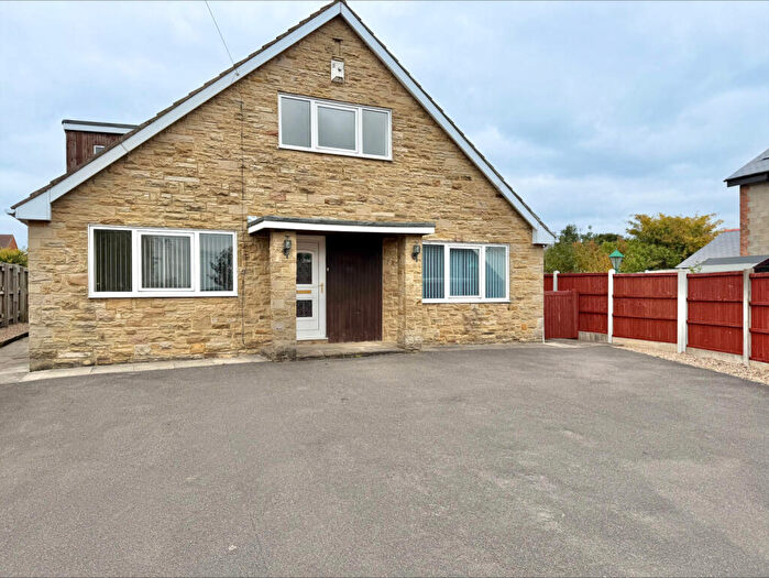4 Bedroom Detached House For Sale In Selby Road, Garforth, LS25