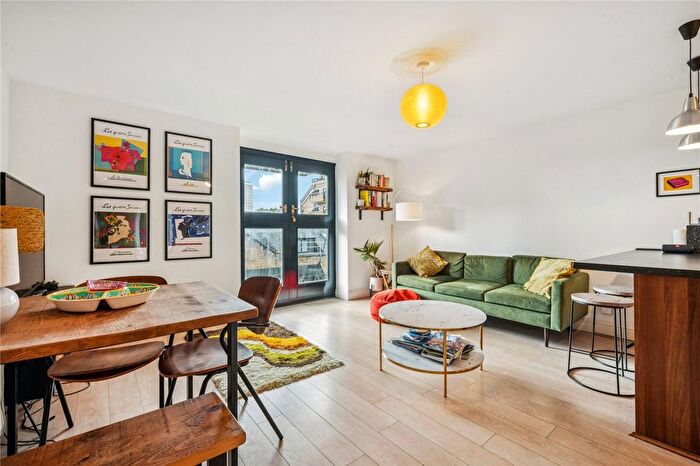 1 Bedroom Flat For Sale In St. Andrews Wharf, Shad Thames, London, SE1
